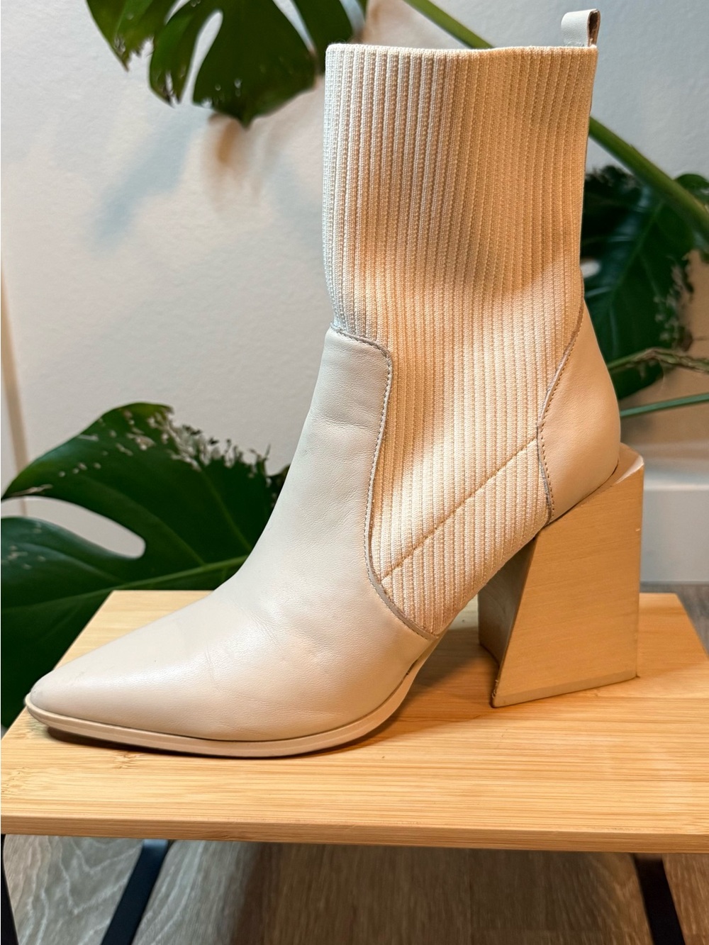 Steve Madden Tackle Cream Knit Sock Booties Block Heel Size 8.5